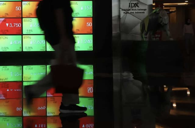Bank Terbesar Jepang Lepas Saham ADMF di Bawah Harga Pasar Demi Free Float